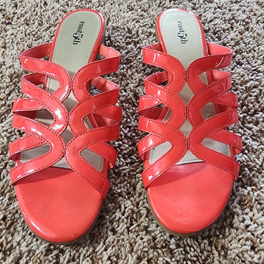 East 5th Coral Slip-On Mule Sandals Size 10